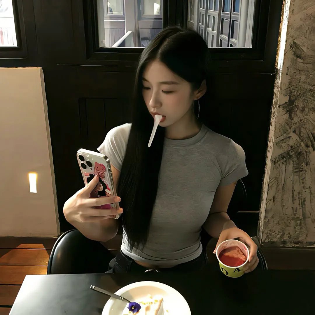 恰似两滴水
